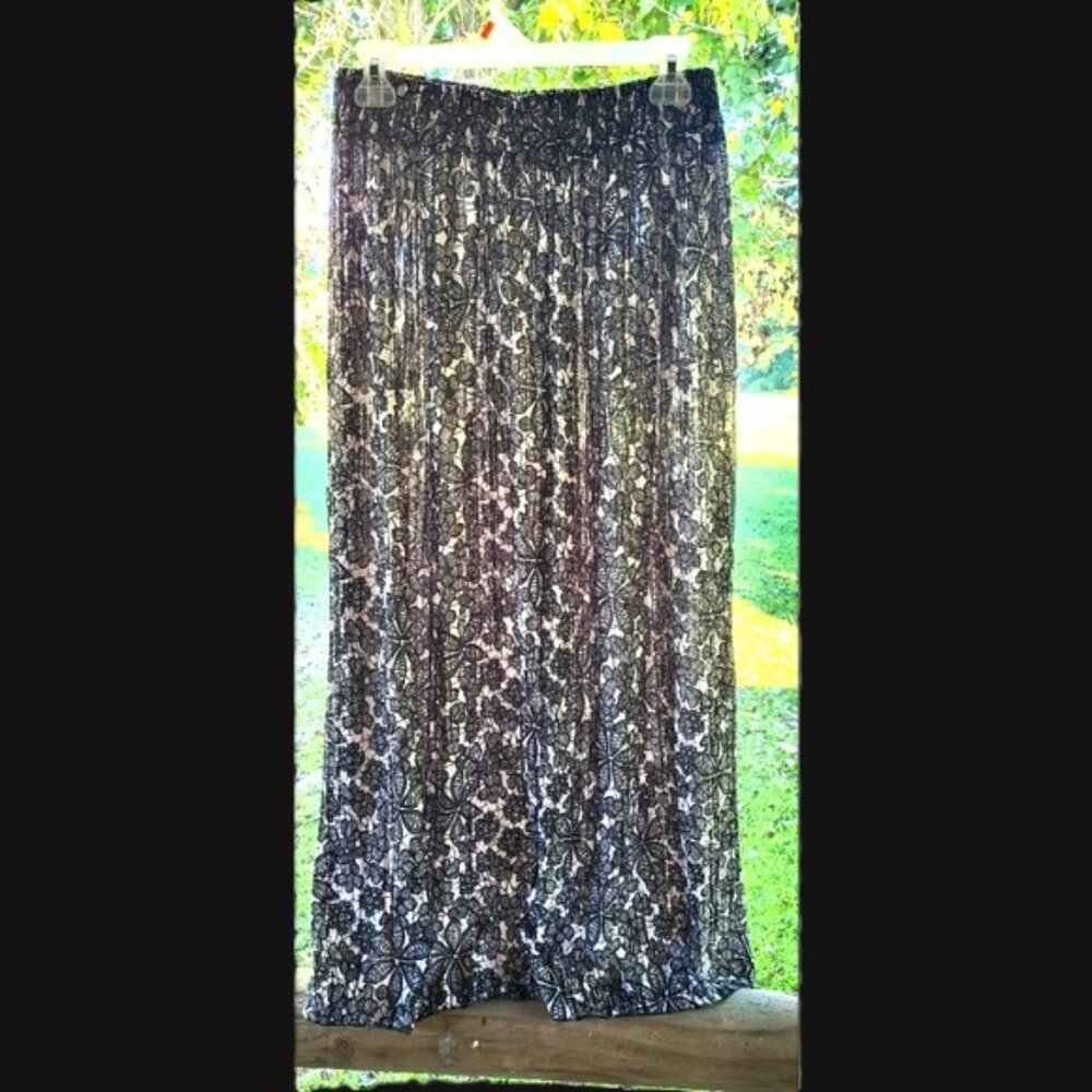Anna Morgan white/black floral Maxi skirt